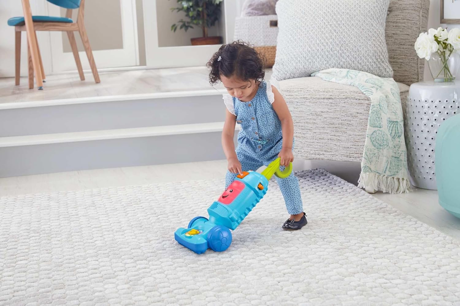 Fisher-Price Laugh & Learn Light-Up Learning Vacuum, Baby and Toddler Push Toy, Multicolour, Ages 12-36 Months FNR97